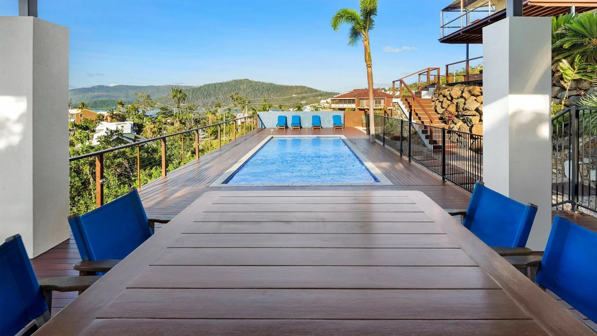 Nautilus On The Hill - Airlie Beach